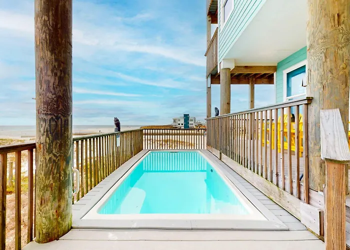 Three Story Beachfront With Private Pool Porch And Boardwalk To Gulf Coast Holiday home