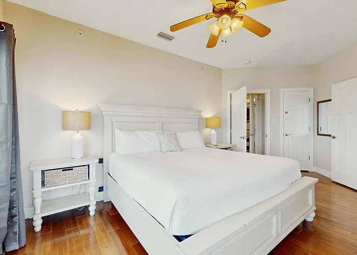 Holiday home Three Story Beachfront With Private Pool Porch And Boardwalk To Gulf Coast