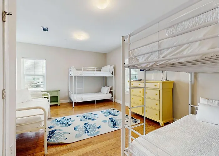 Three Story Beachfront With Private Pool Porch And Boardwalk To Gulf Coast